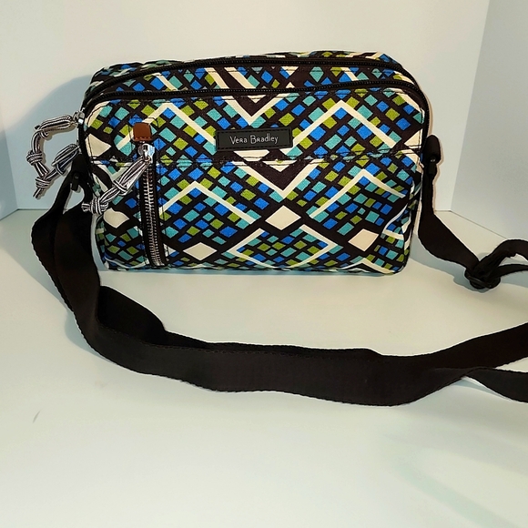 EUC Lighten Up on Horizon Crossbody, Vera Bradley - Picture 2 of 10